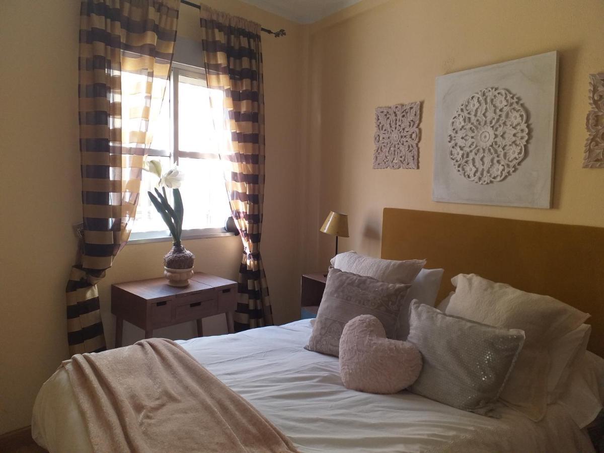 Romantic With Free Parking Appartement Séville